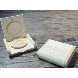 『海大衣學苑系列』- NTOU海大校徽木盒隨身碟 / 32GB / USB 2.0